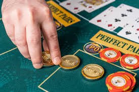 Philippine player placing a secure bet using tmtcash mobile platform